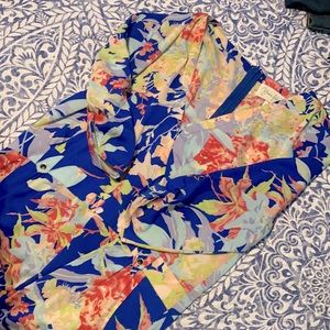 Gorgeous Yumi Kim blue flowered romper size M